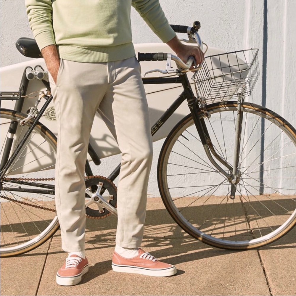Everlane men’s performance chino beige 30x30